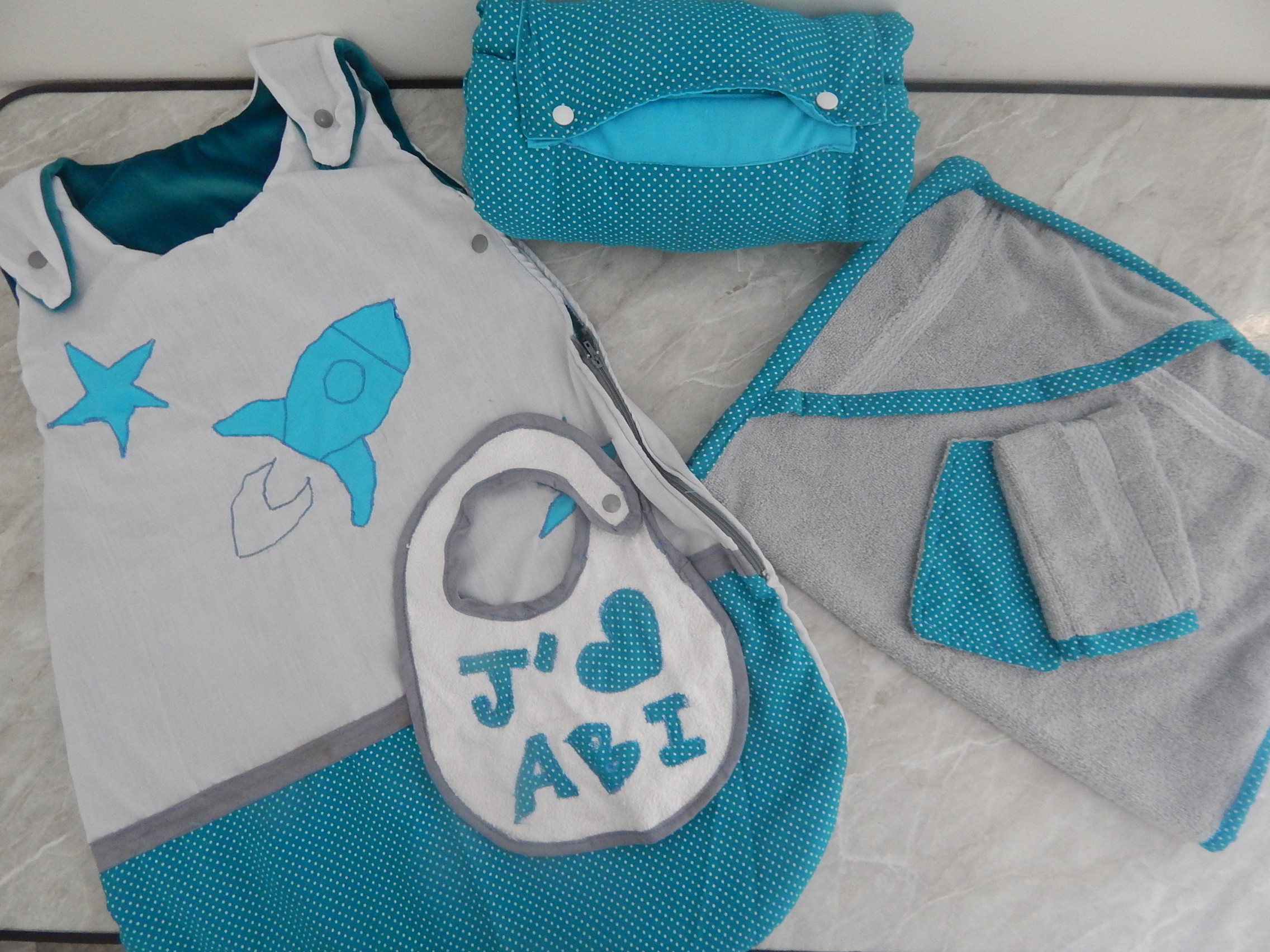 Cadeau de naissance : Un petit kit bébé - Couture Entre Soeurs